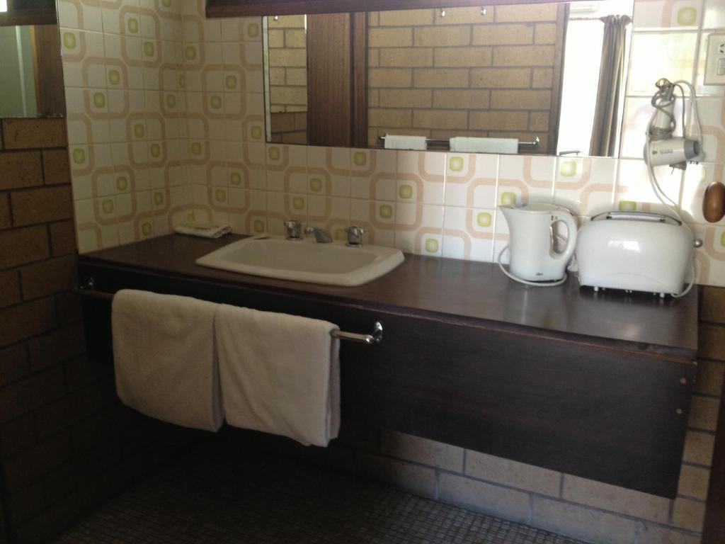 ג'ילונג Rippleside Park Motor Inn חדר תמונה