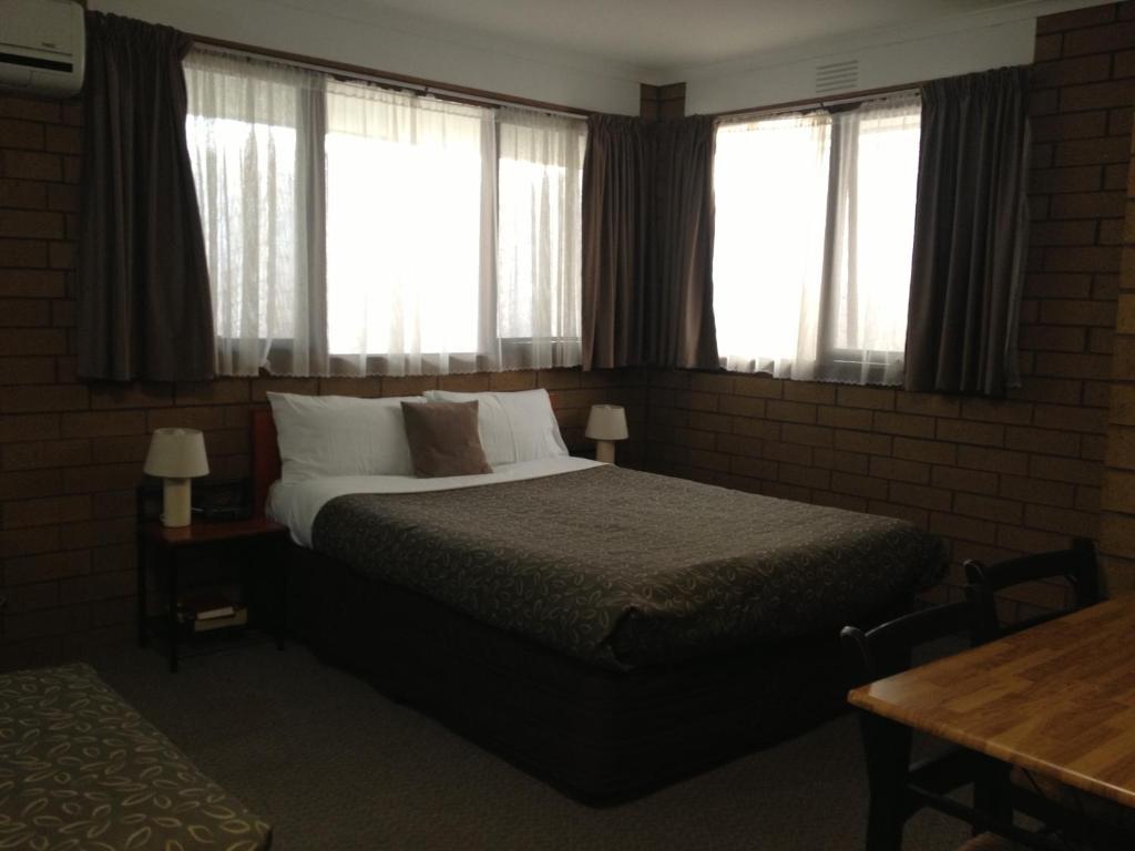ג'ילונג Rippleside Park Motor Inn חדר תמונה